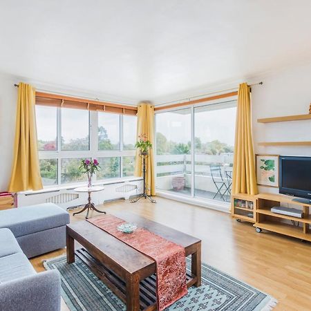 ロンドンBright 1Bed Putney Apt With Leafy Viewsアパートメント エクステリア 写真